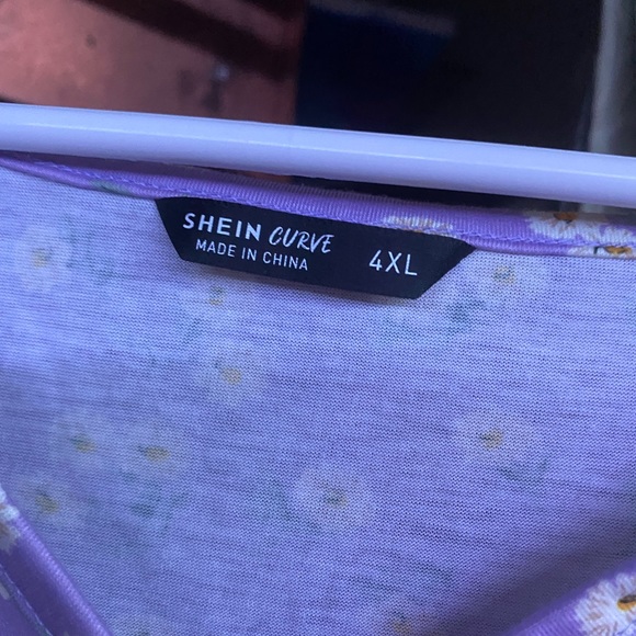 SHEIN Plus Size Floral tee - Picture 3 of 5